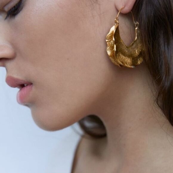 Zara Gold Crescent Hoop Earrings - Picture 1 of 13